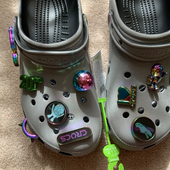 CROCS main image 5